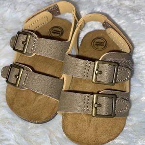 Infant sandals 2c